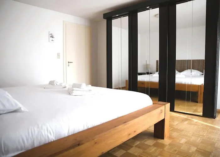 Apartment Cozy 3 Bedroom House With 11 Kw Electric Car Charger *