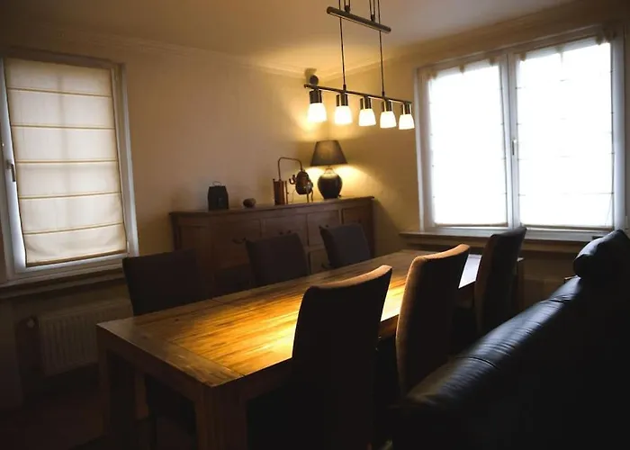 Cozy 3 Bedroom House With 11 Kw Electric Car Charger Apartment