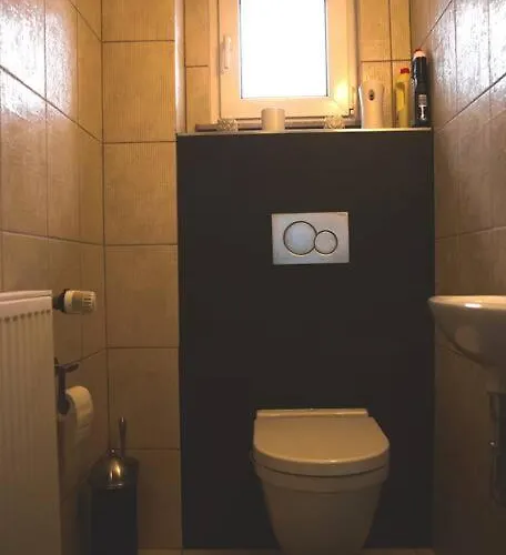 Cozy 3 Bedroom House With 11 Kw Electric Car Charger