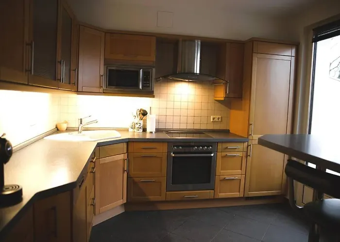 Apartment Cozy 3 Bedroom House With 11 Kw Electric Car Charger *