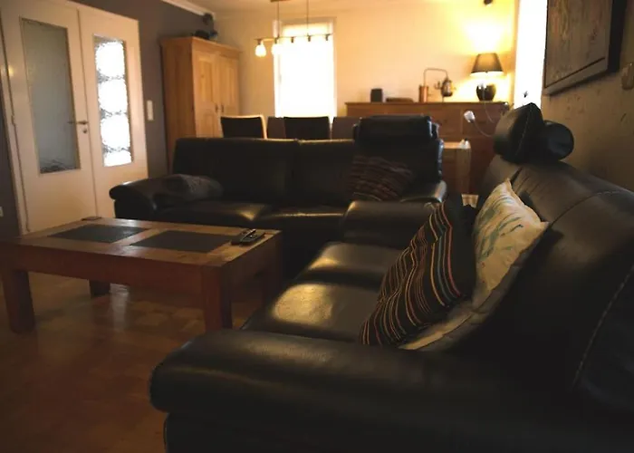 Cozy 3 Bedroom House With 11 Kw Electric Car Charger Hesperange