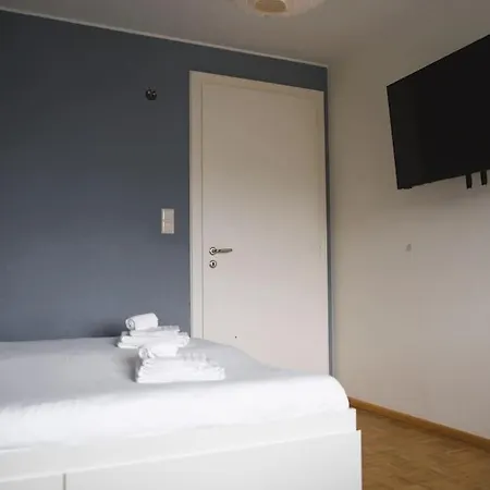 Cozy 3 Bedroom House With 11 Kw Electric Car Charger Hesperange