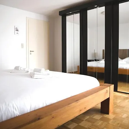 דירה Cozy 3 Bedroom House With 11 Kw Electric Car Charger *