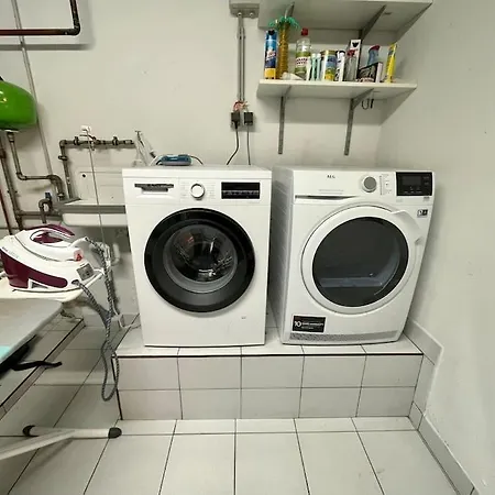 Cozy 3 Bedroom House With 11 Kw Electric Car Charger Hesperange