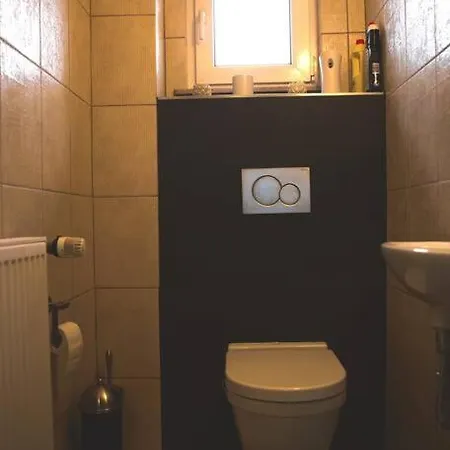 Cozy 3 Bedroom House With 11 Kw Electric Car Charger