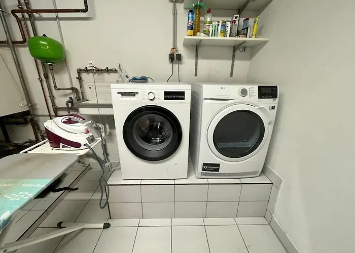 Cozy 3 Bedroom House With 11 Kw Electric Car Charger Hesperange