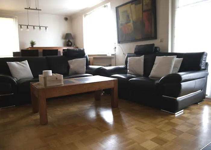 Apartment Cozy 3 Bedroom House With 11 Kw Electric Car Charger *