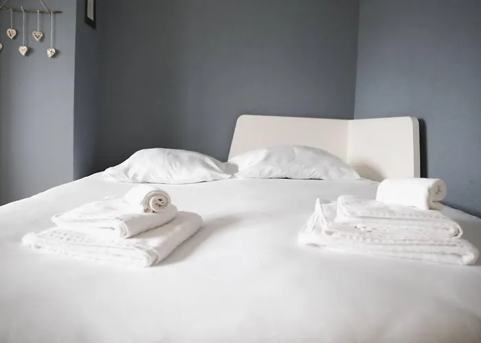 Cozy 3 Bedroom House With 11 Kw Electric Car Charger Apartment Hesperange