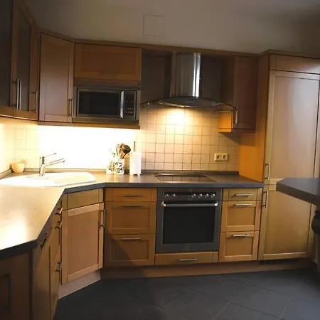 Apartment Cozy 3 Bedroom House With 11 Kw Electric Car Charger *